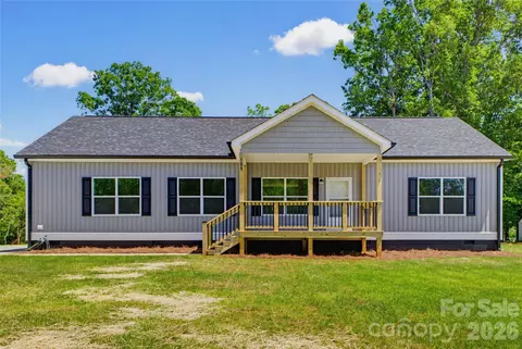 109 Sarah Ave, Newton, NC 28658