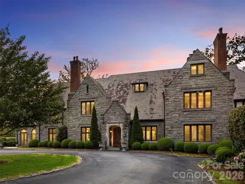 436 Vanderbilt Rd, Biltmore Forest, NC 28803