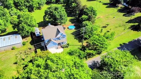 View/Area - 3430 Caroland Dr, Fort Mill, SC 29708 photo 2 of 3