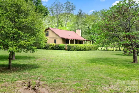 300 Bugle Boy Dr, Cullowhee, NC 28723 photo 3