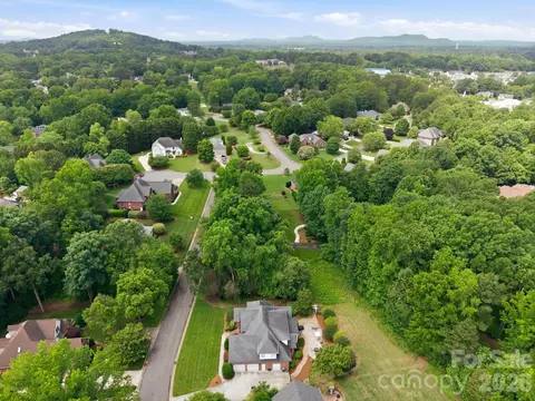 3716 Sand Wedge Dr, Gastonia, NC 28056
