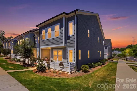 903 Kinsey Aly, Charlotte, NC 28217