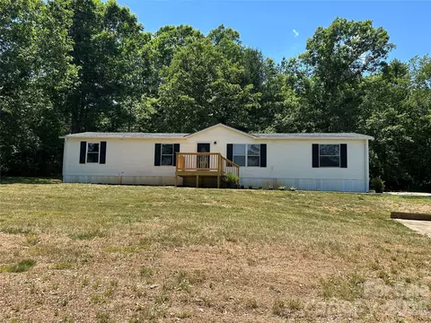 370 Walker Rd, Nebo, NC 28761