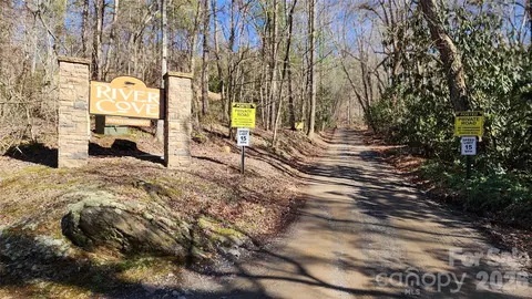 360 River Cove Ln, Hayesville, NC 28904 photo 4