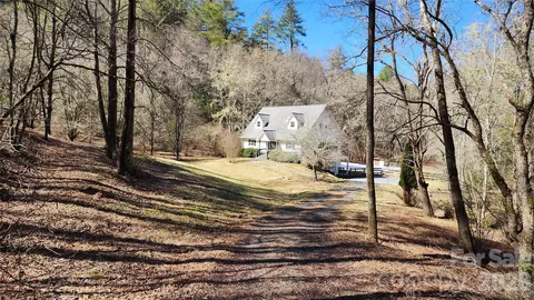360 River Cove Ln, Hayesville, NC 28904 photo 2