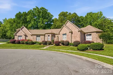 11855 Churchfield Ln, Charlotte, NC 28277