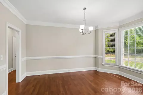 Living - 18611 Reflection Rock Ct, Davidson, NC 28036 photo 3 of 4