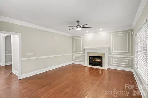 Living - 18611 Reflection Rock Ct, Davidson, NC 28036 photo 1 of 4