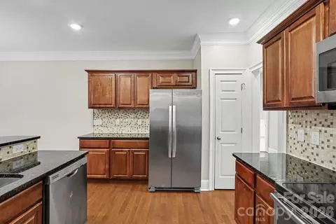 Kitchen - 18611 Reflection Rock Ct, Davidson, NC 28036 photo 2 of 3