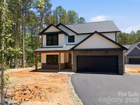 305 Lake Farm Dr, Salisbury, NC 28146