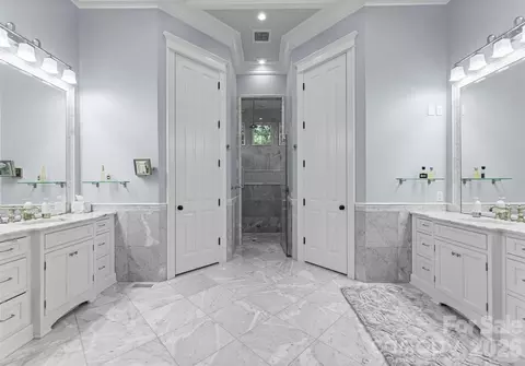 Bath - 16921 Jetton Rd, Cornelius, NC 28031 photo 1 of 3