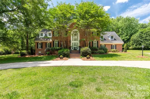 1933 Tara Trl, Lancaster, SC 29720