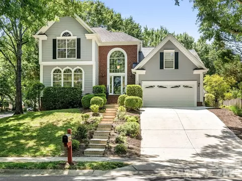 6534 Summertree Ln, Charlotte, NC 28270