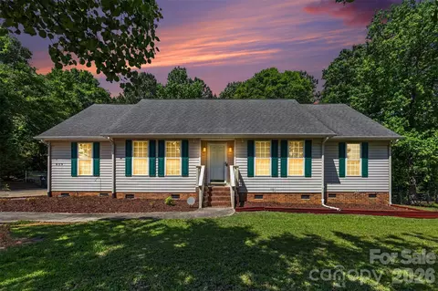 809 Robertson Rd, Rock Hill, SC 29730