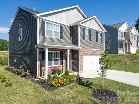 129 Valleywood Dr, Waynesville, NC 28786