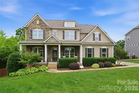 1001 Greenwich Park Dr, Indian Trail, NC 28079
