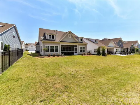 Exterior - 1139 Stone Marker Dr, Monroe, NC 28112 photo 12 of 14