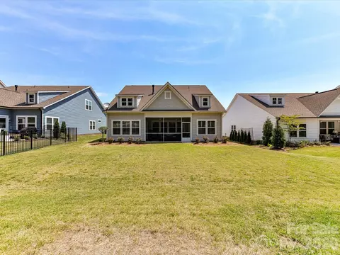 Exterior - 1139 Stone Marker Dr, Monroe, NC 28112 photo 11 of 14