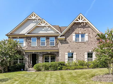 2028 Perry Pond Dr, Waxhaw, NC 28173