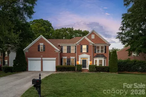 607 Birchwood Dr, Waxhaw, NC 28173