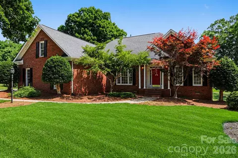 4726 Shannamara Dr, Matthews, NC 28104