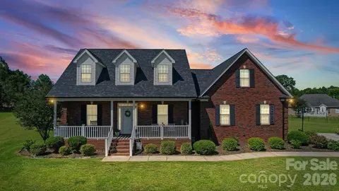 2318 Cardinal Ridge Ln, Wingate, NC 28174