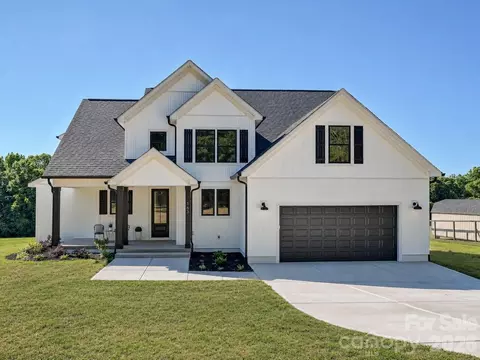 163 Lone Pine Rd, Statesville, NC 28625