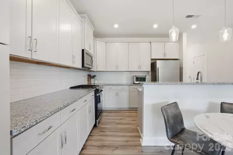 Kitchen - 3054 Patchwork Ct, Fort Mill, SC 29708 photo 2 of 4