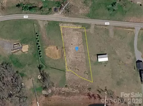 680 Old 64 E Hwy E, Hayesville, NC 28904
