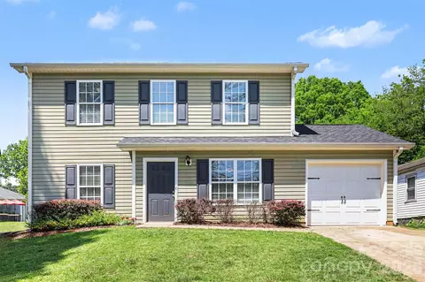 2540 Elmin St, Charlotte, NC 28208