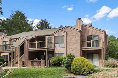 48 Ravencroft F48 Ln #F48, Asheville, NC 28803