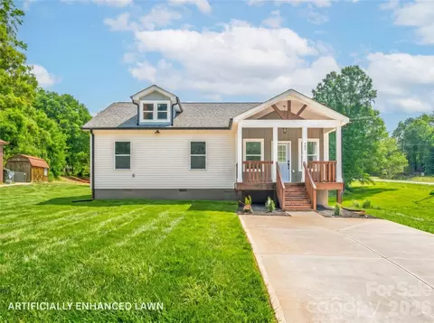 402 Pine Grove Ave, Cherryville, NC 28021