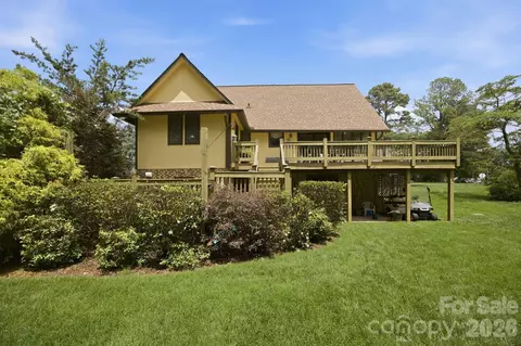220 Shoreline Loop, Mooresville, NC 28117