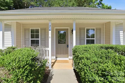 7616 Silver Arrow Dr, Charlotte, NC 28273