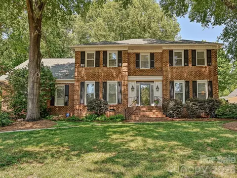 7933 Sunnyvale Ln, Charlotte, NC 28210