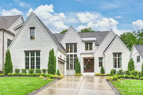 1525 Lynway Dr, Charlotte, NC 28203