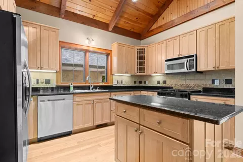 373 The Settlement Rd, Boone, NC 28607 photo 13