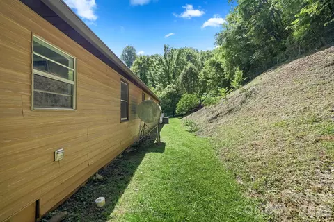 270 Slim Dillard Rd, Sylva, NC 28779 photo 5