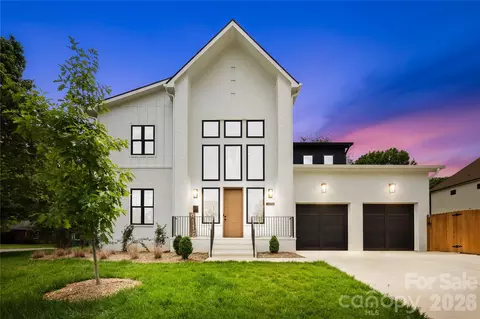 3856 Moultrie St, Charlotte, NC 28209