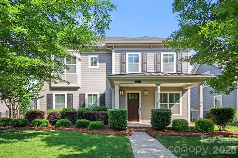 Exterior - 221 Hampton Trail Dr, Fort Mill, SC 29708 photo 2 of 4