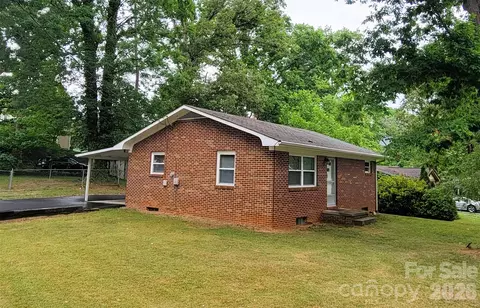 45 Browndale Rd, Asheville, NC 28805