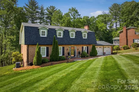103 Wedgewood Ct, Morganton, NC 28655