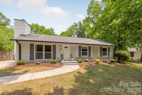 721 Rome Ct, Charlotte, NC 28209