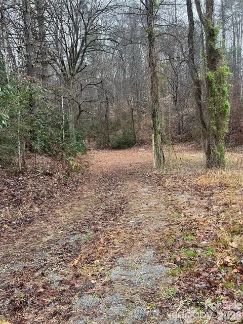 5924 Adako Rd, Lenoir, NC 28645
