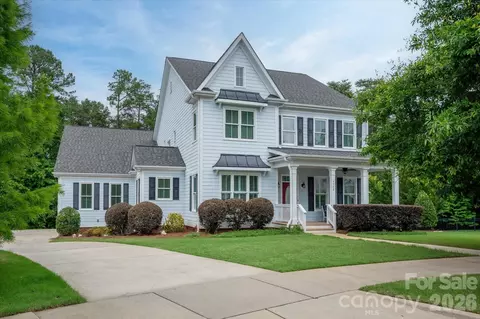 5752 Morris Hunt Dr, Fort Mill, SC 29708