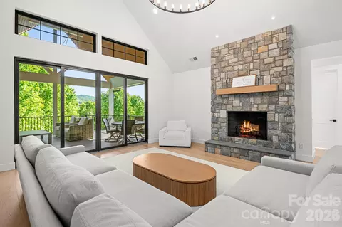 Living - 10 Autumn Leaf Dr, Fletcher, NC 28732 photo 1 of 3