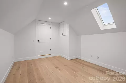 Bedroom - 10 Autumn Leaf Dr, Fletcher, NC 28732 photo 7 of 9