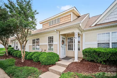 1210 Sheldon Brook Ln, Fort Mill, SC 29707