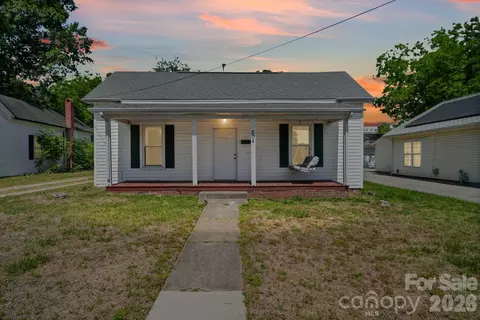 204 S East Ave, Kannapolis, NC 28083