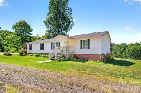 298 Wolf Xing, Bakersville, NC 28705